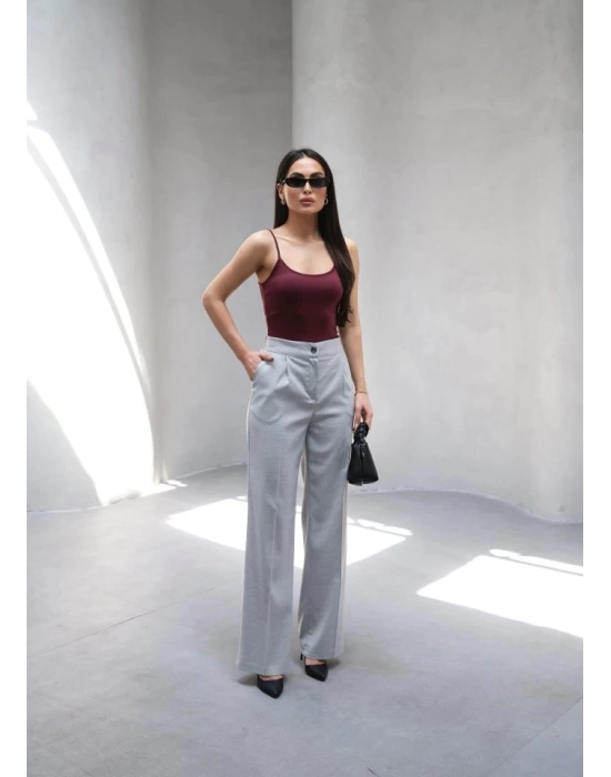 Arkasi Lasti̇kli̇ Pi̇leli̇ Dökümlü Wide Leg Pantolon