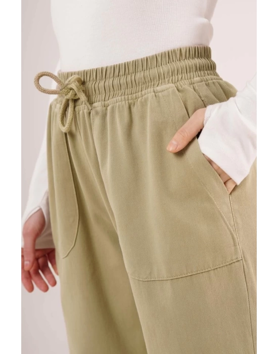 Bağlama Detaylı Cepli Yeşil Pantolon