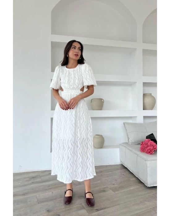 Beyaz Balon Kol Kuşaklı Elbise