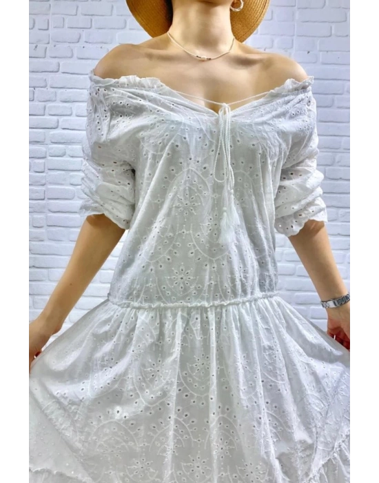 Beyaz Dantelli New Elbise