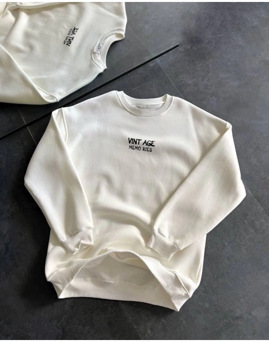 Bisiklet Yaka Üç İplik Baskılı Oversize SweatShirt - Beyaz