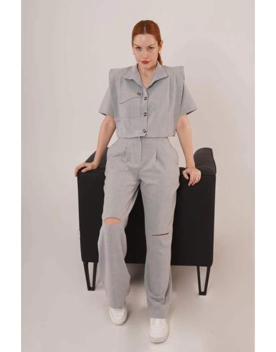 Cepli Düğmeli Bluz Ve Diz Detaylı Pantolon Gri İkili Takım