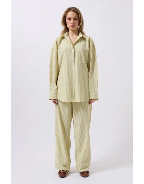 Çizgili Cep Detay Gömlek