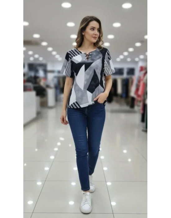 Desenli Püsküllü Viskon Bluz Bebe Yaka Kısa Kollu Big Size Rahat Kesim - Desenli