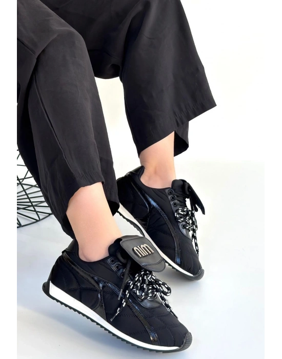 Dissa Siyah Cilt Bağcıklı Paraşüt Detaylı Spor Ayakkabı