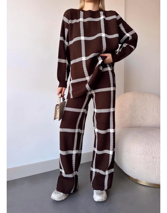 Ekoseli triko takım kahvebeyaz