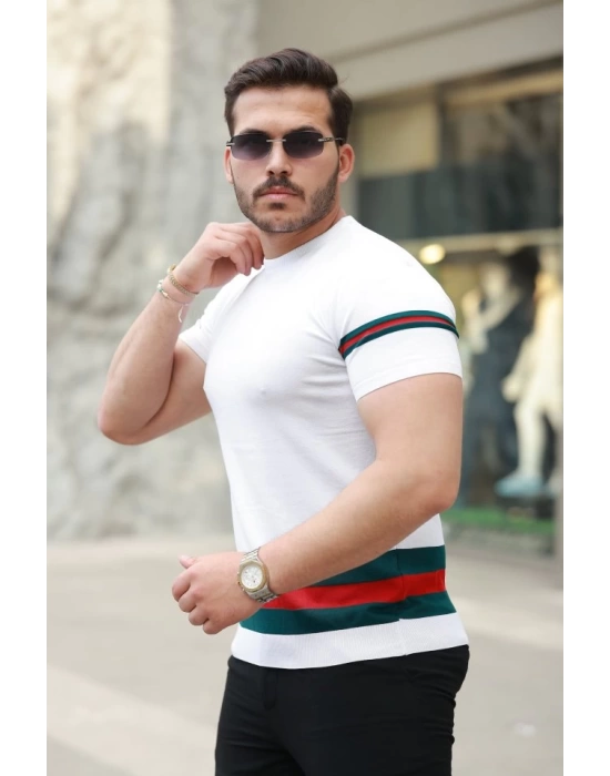 Erkek Bisiklet Yaka Bel Ve Kol şerit Desenli Kısa Kollu Tişört