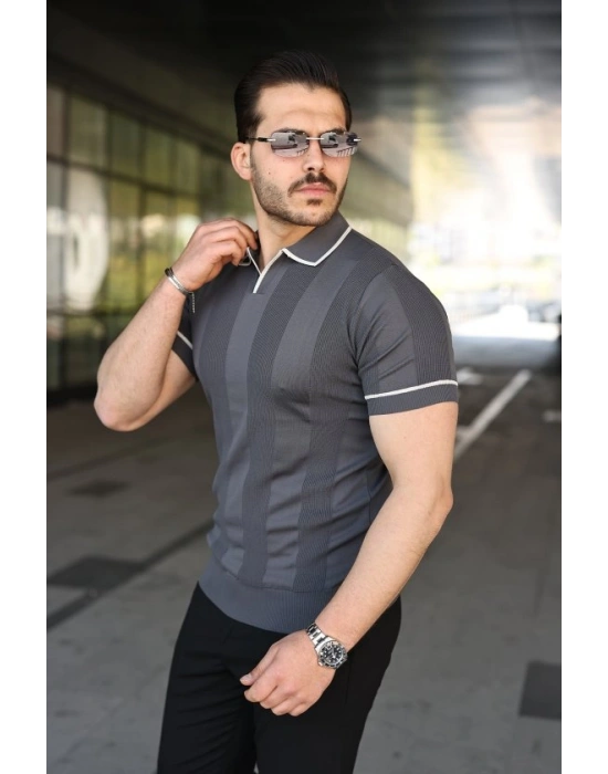 Erkek Dokulu Desen Yakalı Kısa Kollu Tişört