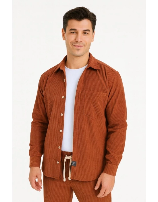 Erkek Kadife Oversize Takım – Gömlek Ve Pantolon İkili Set Füme Corduroy Şıklığı, Rahat Ve Zarif Duruş Yumuşak Dokulu Kadife Kumaş, Düğmeli Gömlek Üst Ve Lastikli Pantolon Alt Parça Ile Gün Boyu Konfor- Kiremit