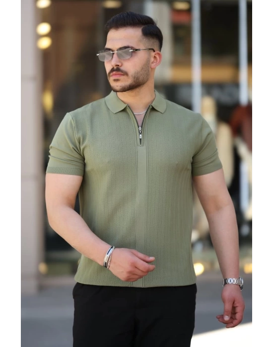 Erkek Yakası Fermuarlı Kısa Kollu T-shirt