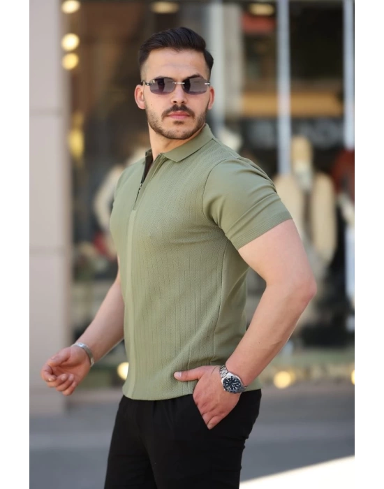 Erkek Yakası Fermuarlı Kısa Kollu T-shirt