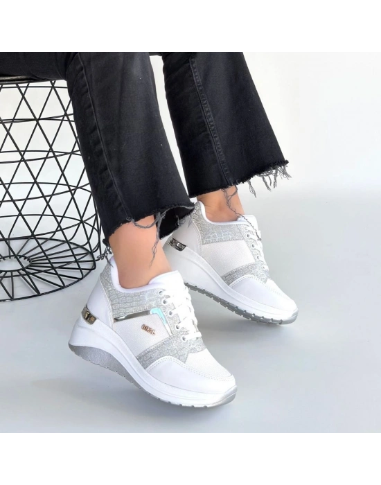 Geja Beyaz Cilt Bağcıklı Spor Ayakkabı