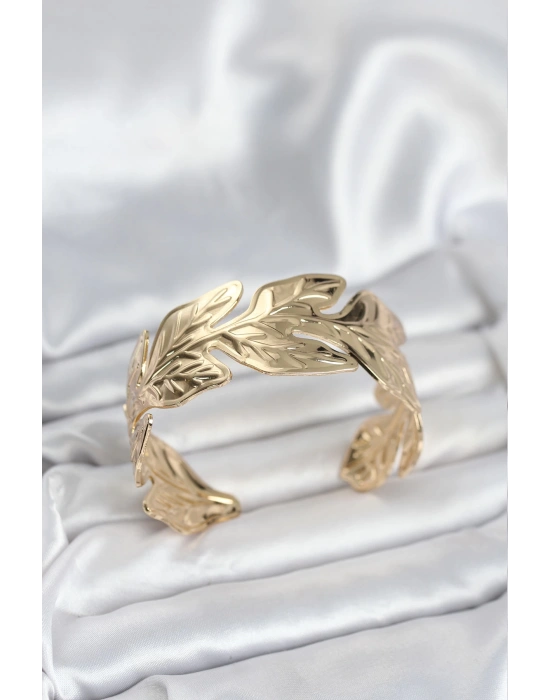Gold Renk Pirinç Levha Yaprak Model Kadın Bileklik