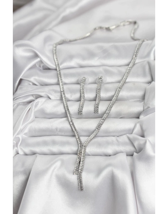 Gümüş Renk Baget Zirkon Taşlı Kadın Kolye Küpe Set