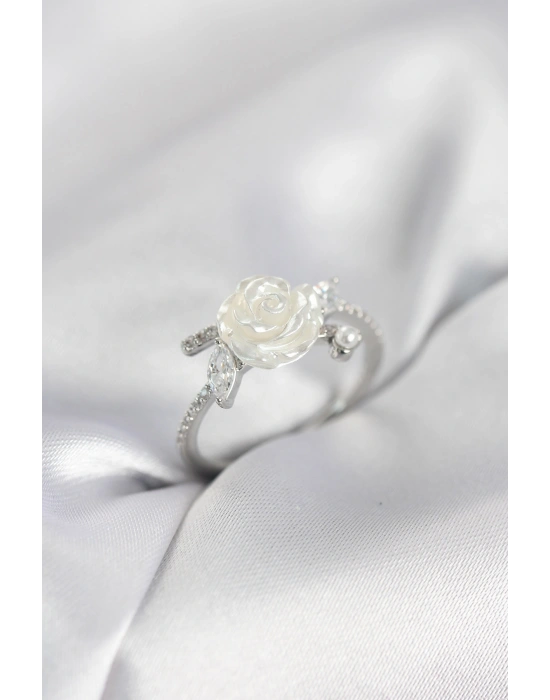 Gümüş Renk Gül Model Zirkon Taşlı Kadın Yüzük