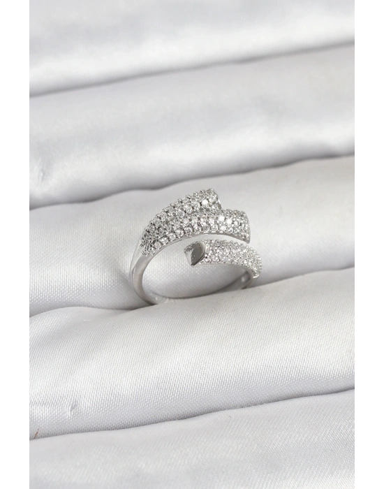 Gümüş Renk Zirkon Taşlı Pirinç Kadın Yüzük