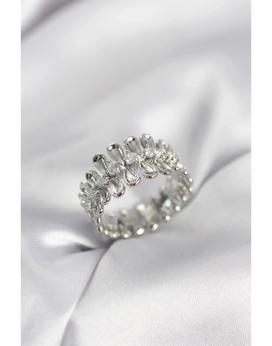 Gümüş Renk Zirkon Taşlı Sıralı Damla Model Kadın Yüzük