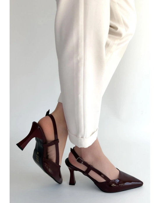 Hoost Bordo Rugan Topuklu Ayakkabı