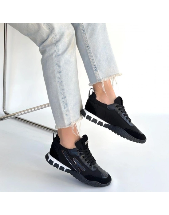 Huer Siyah Nubuk Bağcıklı Spor Ayakkabı