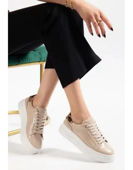 Jetan Bej Rugan Bağcıklı Spor Ayakkabı