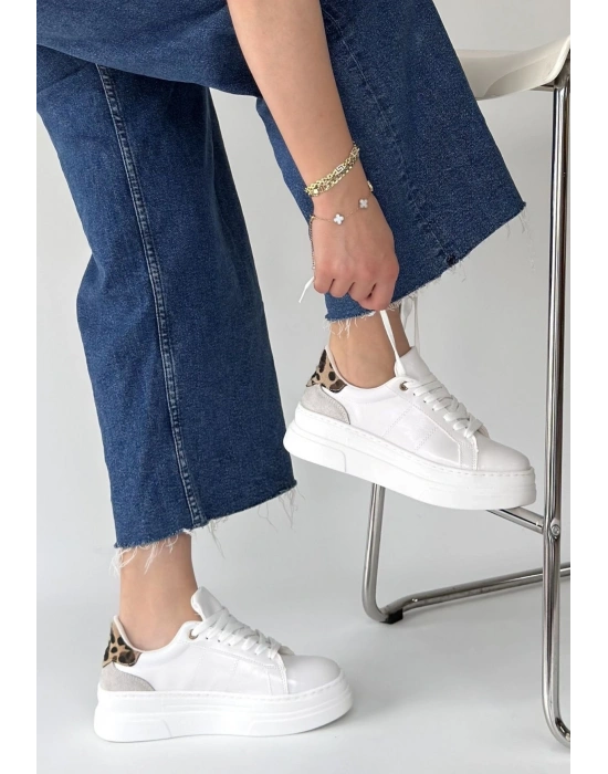 Jetan Beyaz Rugan Bağcıklı Spor Ayakkabı