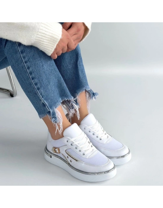 Junda Beyaz Cilt Bağcıklı Spor Ayakkabı