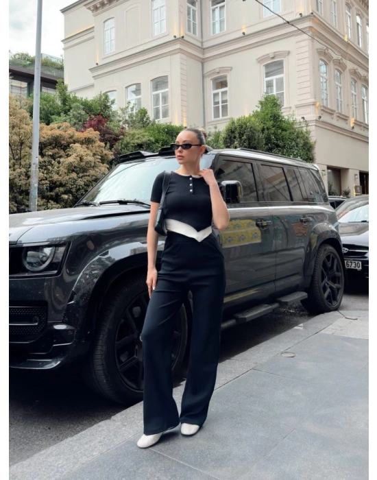 Kadın Bisiklet Yaka Asimetrik Kesim Atlet Detay Bluz Ve Yüksek Bel Bol Paça Pantolon Ikili Takım