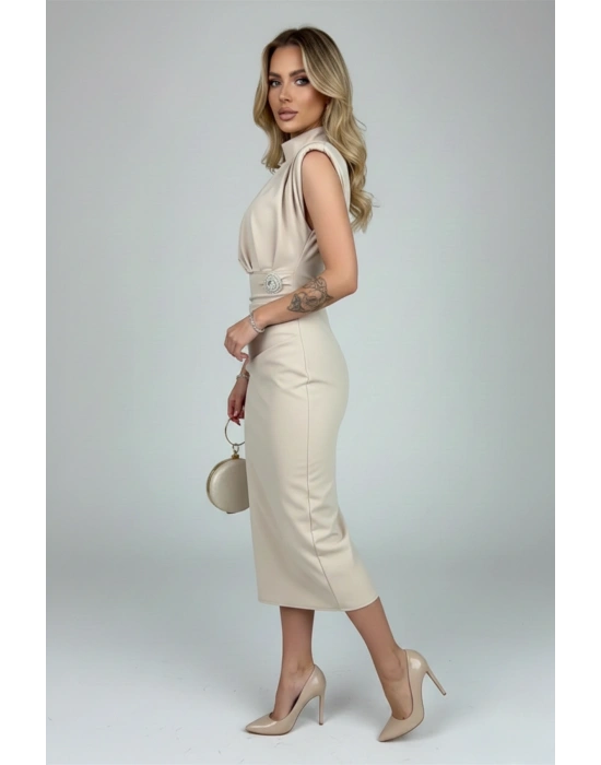 Kadın Broş Detaylı Balıkçı Yaka Drapeli Ve Vatkalı Krep Elbise