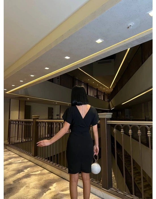 Kadın Dalgıç Krep V Yaka Ve Sırt Dekolte Detaylı Elbise