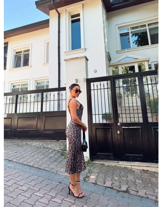 Kadın Dalgıç Kumaş Dijital Leopar Baskılı Midi Boy Elbise