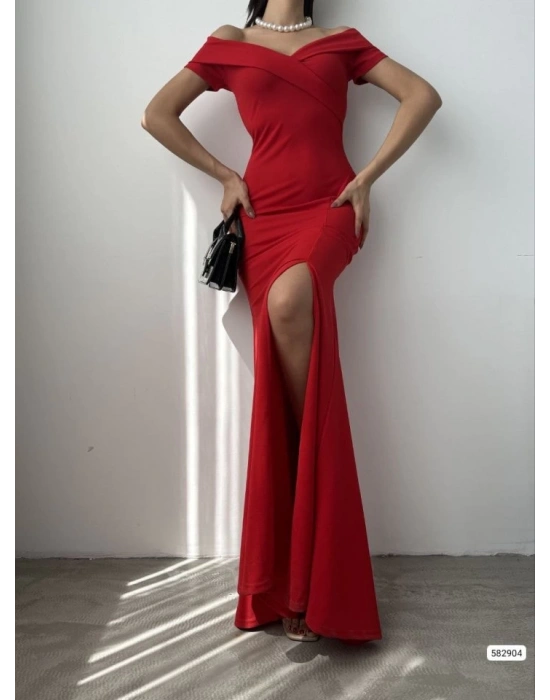 Kadın Dalgıç Kumaş Kayık Yaka Ve Dekolte Detaylı Elbise