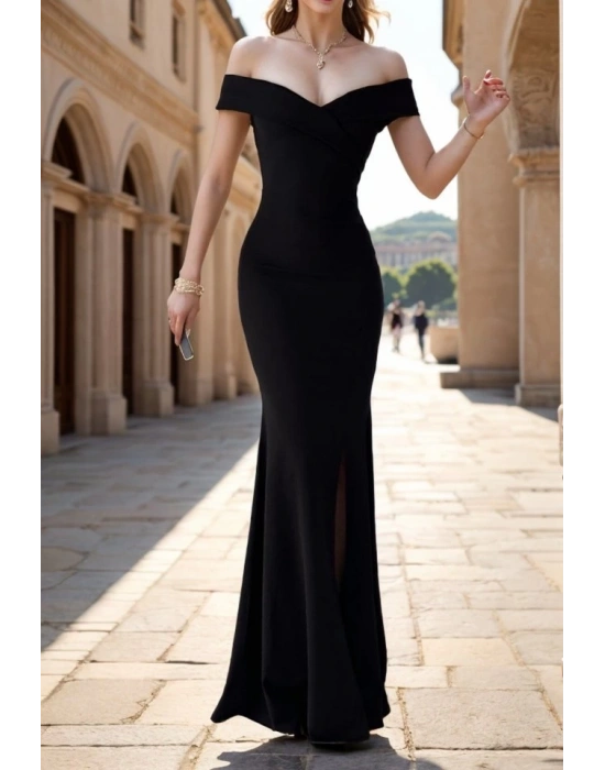 Kadın Dalgıç Kumaş Kayık Yaka Ve Dekolte Detaylı Elbise