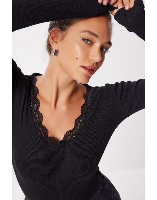 Kadın Dantel Detay V Yaka Kaskorse Kumaş Bluz