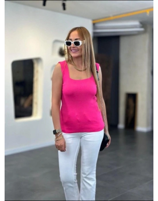 Kadın Kare Yaka Kalın Askılı Beyaz Triko Bluz