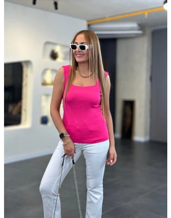 Kadın Kare Yaka Kalın Askılı Beyaz Triko Bluz