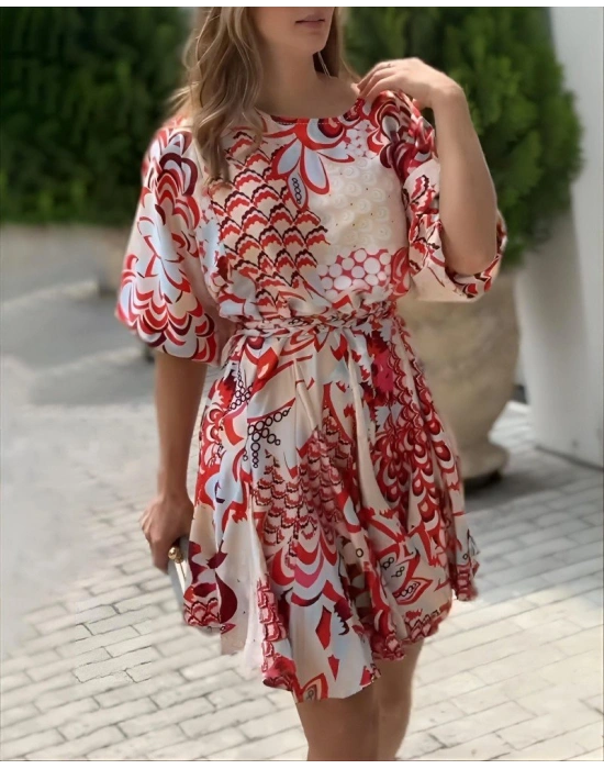 Kadın Kısa Balon Kollu Yuvarlak Yakalı Pileli Desenli Mini Elbise
