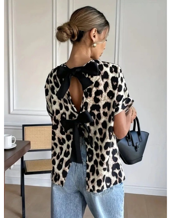 Kadın Kısa Kollu Bisiklet Yaka Arkadan Fiyonk Detaylı Leopar Süprem Bluz