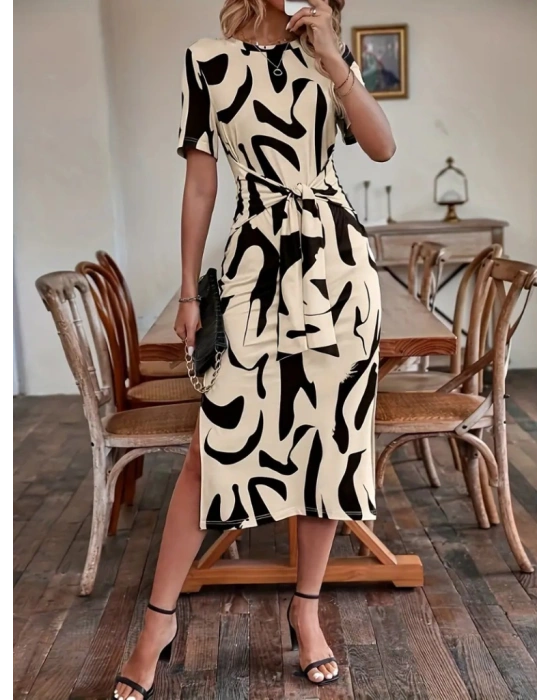 Kadın Kısa Kollu Bisiklet Yaka Desenli Belden Bağlamalı Yandan Yırtmaçlı Süprem Elbise
