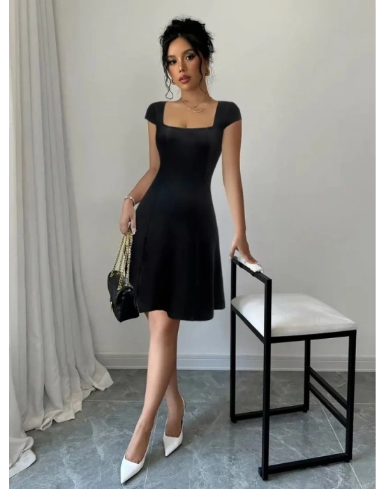 Kadın Kısa Kollu Geometrik Yakalı Janjan Krep Elbise