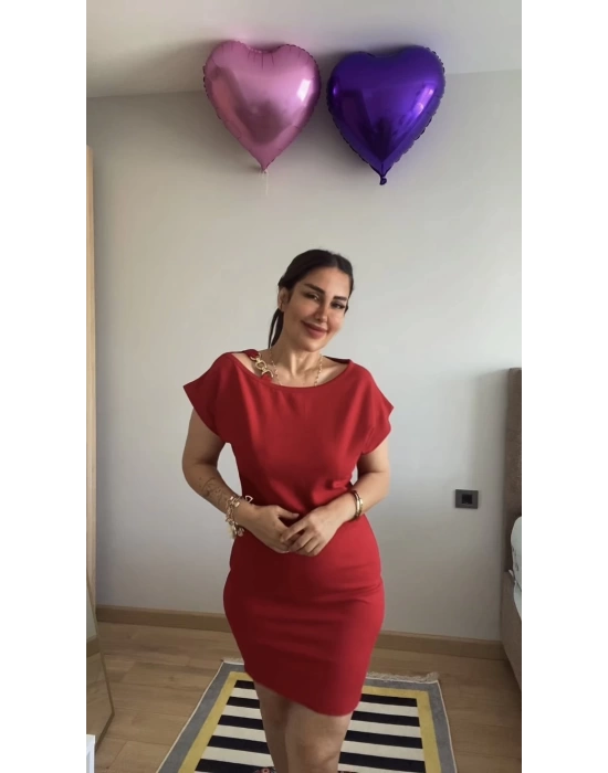 Kadın Kısa Kollu Tek Omuz Askı Ve Aksesuar Detay Beli Lastikli Krep Elbise
