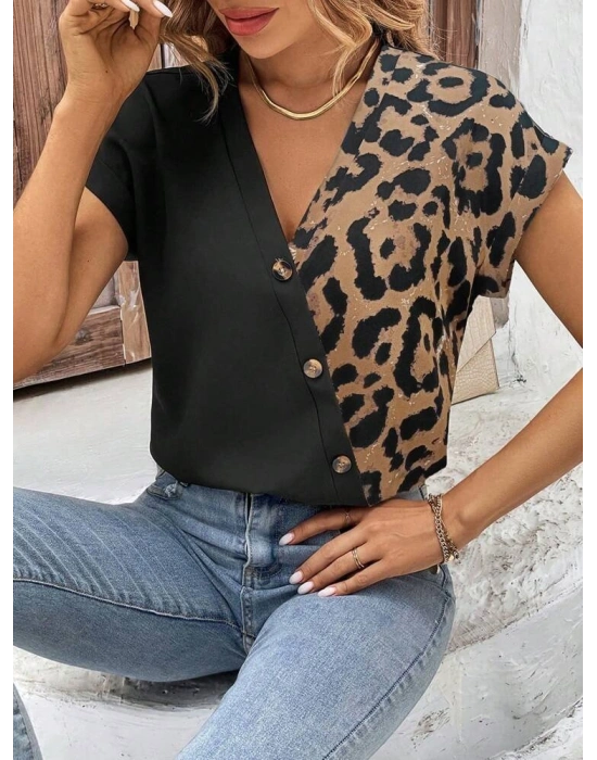 Kadın Kısa Kollu V Yakalı önden Düğmeli Leopar Desen Detaylı Viskon Bluz
