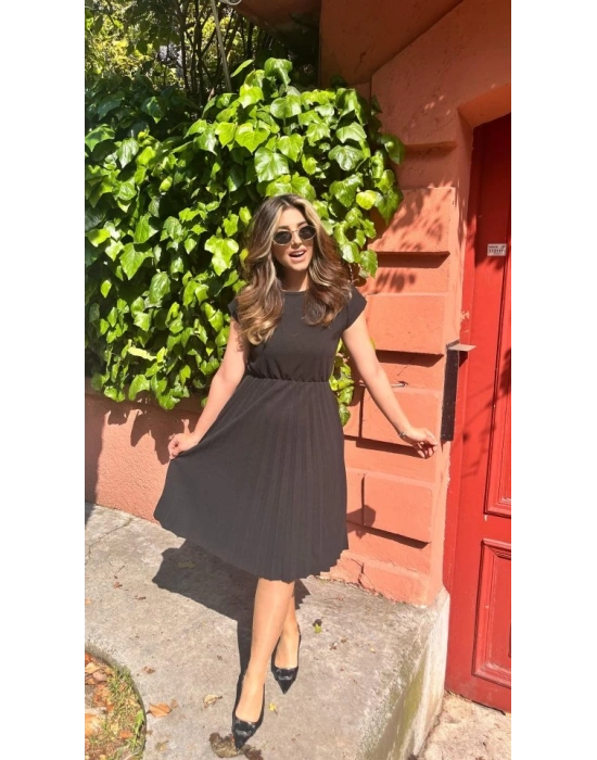 Kadın Kısa Kollu Yakası Açık Belden Lastikli Pileli Kısa Ithal Krep Elbise