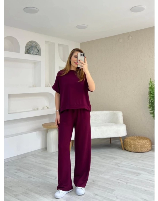Kadın Modal Kumaş V Yaka Tişört Ve Bol Kesim Pantolon Ikili Takım