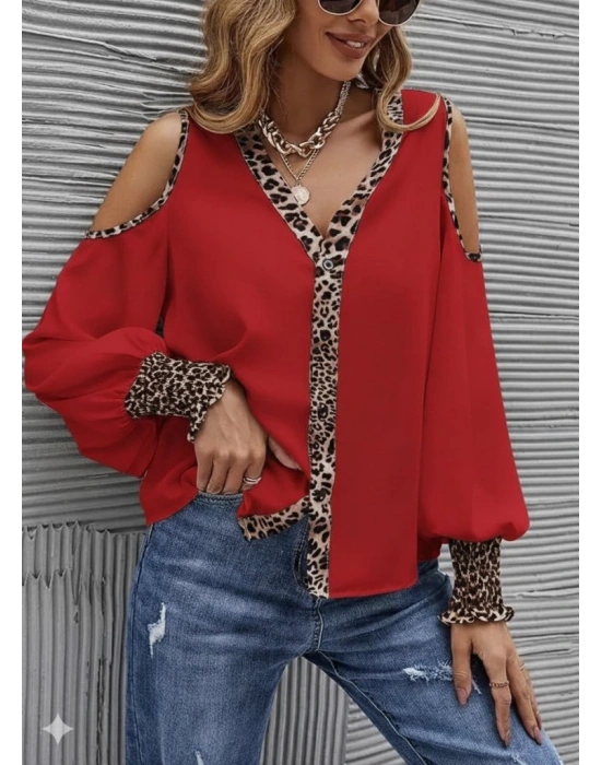 Kadın Omuzlardan Açık Yakalı önden Düğmeli Leopar Detaylı Sandy Bluz