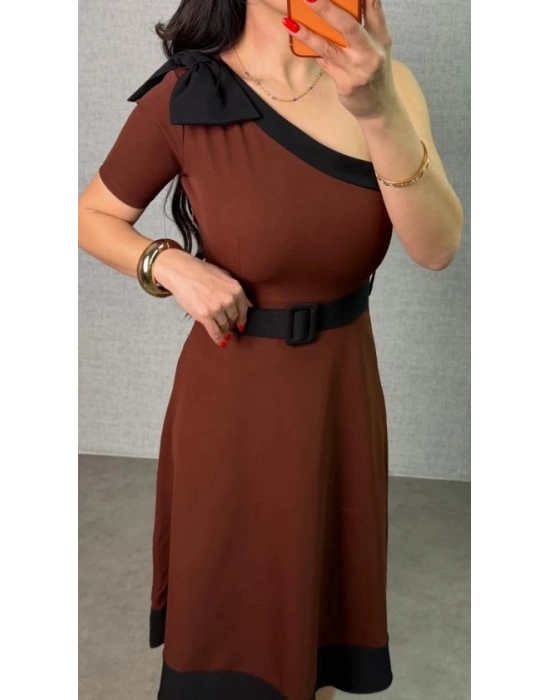 Kadın Tek Omuz Fiyonk Detaylı Midi Boy Elbise