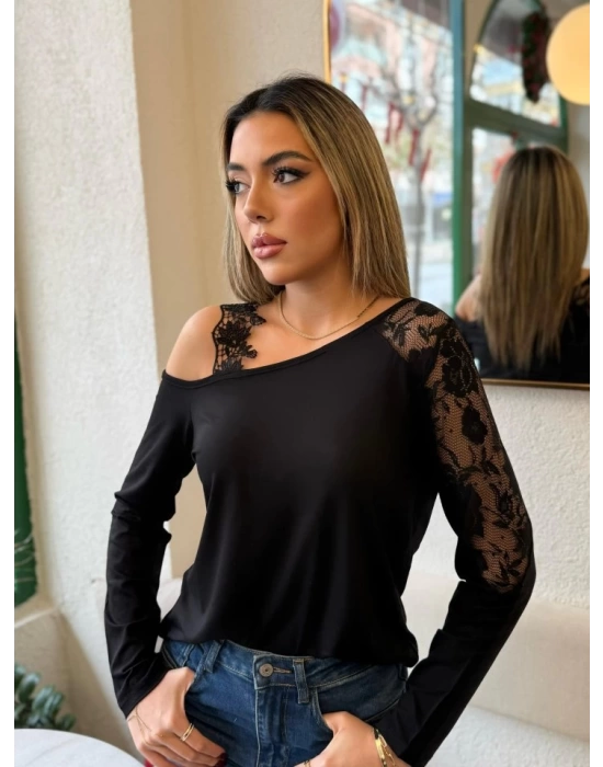 Kadın Tek Omuzu Açık Askılı Dantelli Viskon Bluz