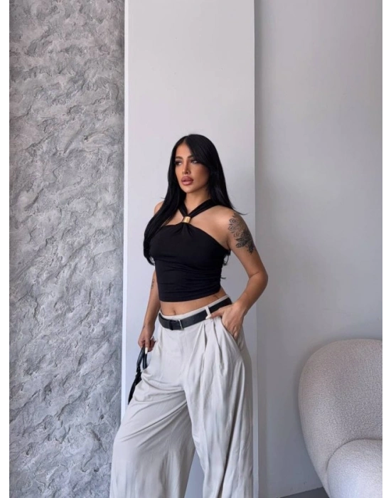 Kadın Toka Detay Halter Yaka Sandy Bluz