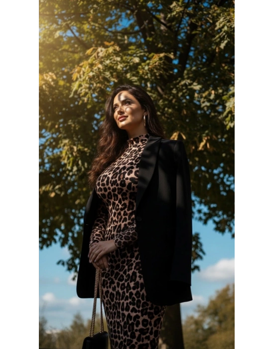 Kadın Uzun Kollu Balıkçı Yaka Leopar Desenli Midi Boy Elbise