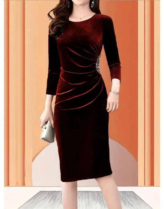Kadın Uzun Kollu Bot Yaka Yanı Taş Detaylı Midi Kadife Elbise