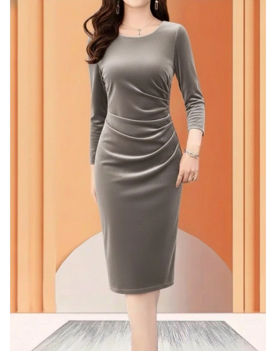 Kadın Uzun Kollu Bot Yaka Yanı Taş Detaylı Midi Kadife Elbise